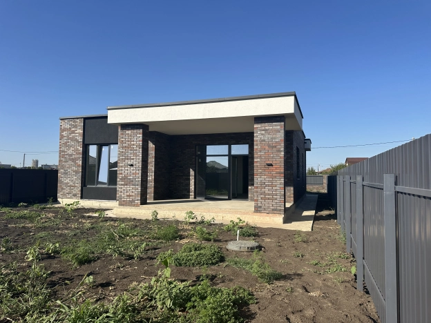 Купить дом на улице 1-й Становой проезд в Краснодаре. Вариант № 46967, 3, площадь -  квм, цена 14500000 рублей