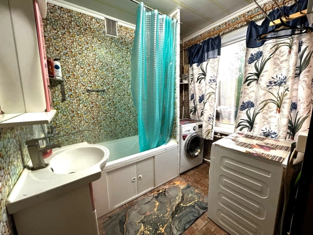 Купить двухкомнатную квартиру в Калужской области. Вариант № 6864006, 8, площадь -  квм, цена 3500000 рублей