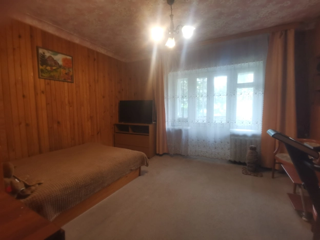 Купить трехкомнатную квартиру на вторичке в районе Октябрьский в Владимире. Вариант № 4157136, 6, площадь -  квм, цена 6650000 рублей