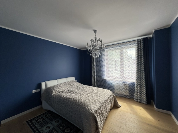 Купить трехкомнатную квартиру на вторичке в Калужской области. Вариант № 926757, 13, площадь -  квм, цена 10290000 рублей