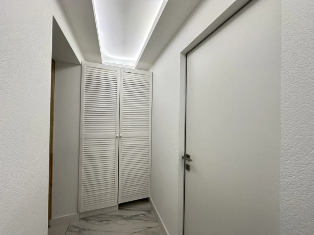 Купить многокомнатную квартиру в Ленинградской области. Вариант № 55138, 26, площадь -  квм, цена 11200000 рублей