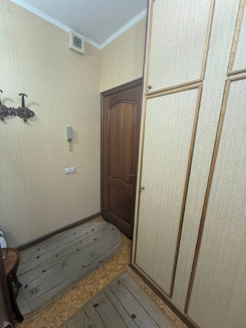 Купить квартиру в Москве. Вариант № 3959249, 13, площадь -  квм, цена 20000000.0000 рублей