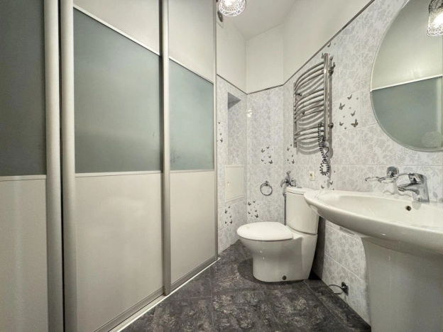 Купить квартиру в Москве. Вариант № 9944975, 13, площадь -  квм, цена 59500000 рублей