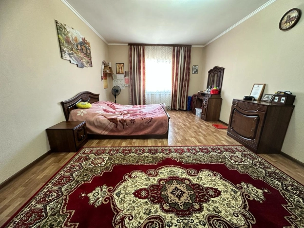 Купить дом на улице Хомутникова в Элисте. Вариант № 5351, 7, площадь -  квм, цена 7850000 рублей