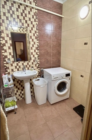 Купить четырехкомнатную квартиру в Калининграде. Вариант № 9495310, 9, площадь -  квм, цена 11990000 рублей