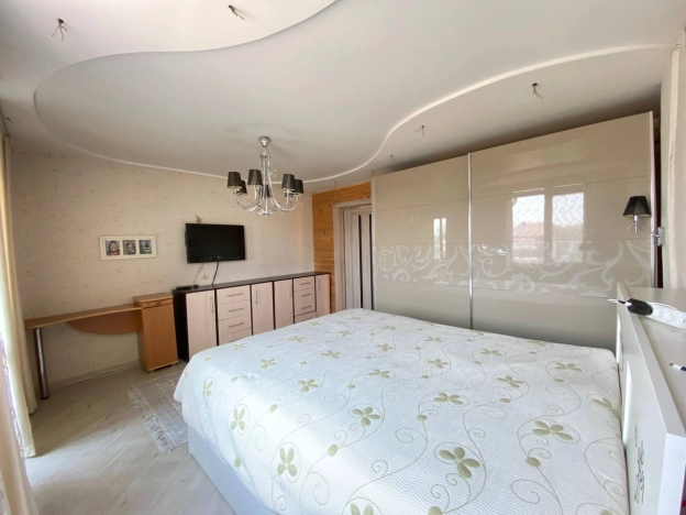 Купить дом на улице Садовая в Приморском крае. Вариант № 11065, 25, площадь -  квм, цена 15500000 рублей