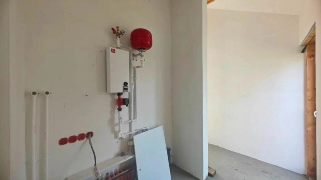 Купить дом в Новосибирске. Вариант № 9549578, 6, площадь -  квм, цена 6450000 рублей