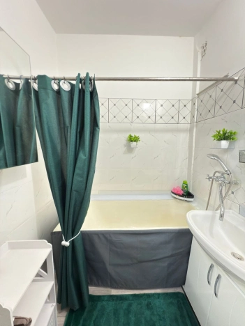 Купить двухкомнатную квартиру в Микрорайоне 4-й, Элиста в Элисте. Вариант № 6413, 7, площадь -  квм, цена 4550000 рублей