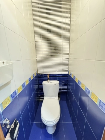 Купить квартиру в районе Дзержинский в Новосибирске. Вариант № 521679, 14, площадь -  квм, цена 4450000 рублей