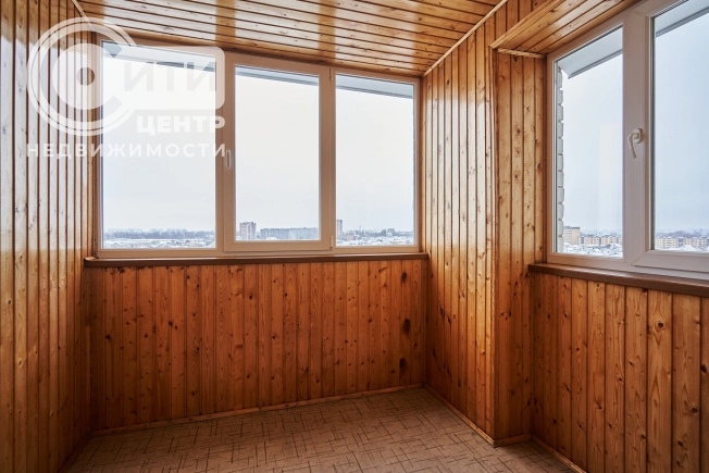 Купить четырехкомнатную квартиру в Воронеже. Вариант № 6157, 15, площадь - квм, цена 5700000 рублей