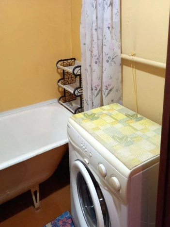 Купить двухкомнатную квартиру на вторичке в Забайкальском крае. Вариант № 8909945, 1, площадь -  квм, цена 2200000 рублей