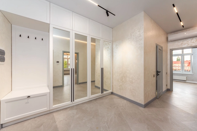 Купить трехкомнатную квартиру в районе Центральный в Калининграде. Вариант № 434455, 21, площадь -  квм, цена 25000000 рублей