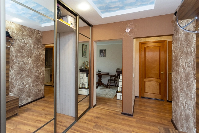 Купить квартиру на улице Соколова-Соколёнка в Владимире. Вариант № 522262, 24, площадь -  квм, цена 7430000 рублей