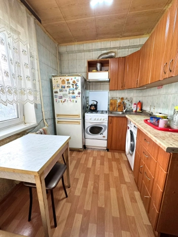 Купить квартиру на вторичке на улице Бородинский бульвар в Подольске. Вариант № 10946123, 5, площадь -  квм, цена 4400000 рублей