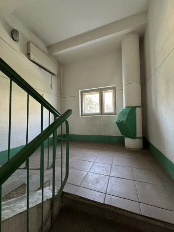 Купить двухкомнатную квартиру на улице Ангарская в Волгограде. Вариант № 12174, 17, площадь -  квм, цена 5500000 рублей