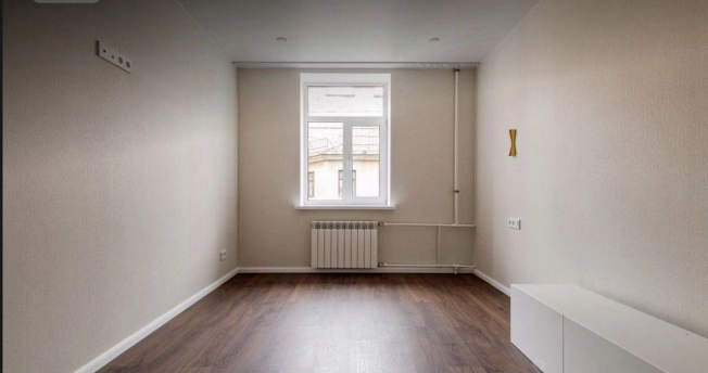 Купить трехкомнатную квартиру в районе Центральный в Санкт-Петербурге. Вариант № 59969, 11, площадь -  квм, цена 38800000 рублей