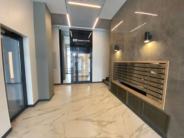 . Вариант № 42803, 13, площадь - 38 квм, цена 5400000 рублей