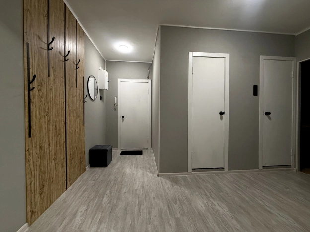 Купить квартиру на вторичке на улице набережная реки Карповки в Санкт-Петербурге. Вариант № 10817881, 13, площадь - квм, цена 8700000 рублей