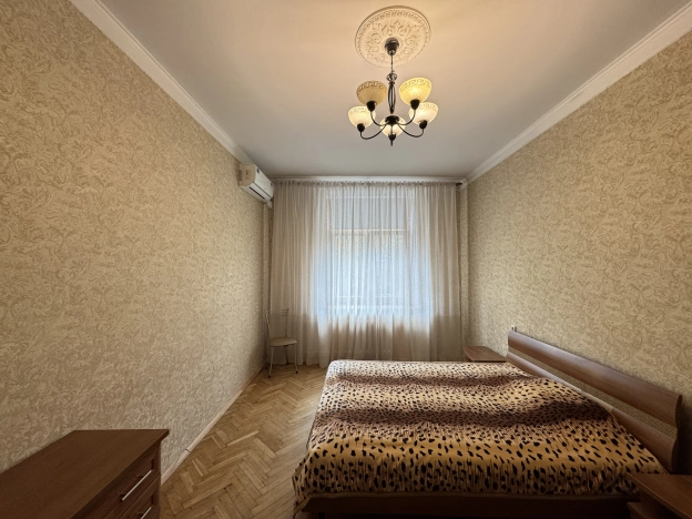 Купить квартиру в Москве. Вариант № 7592354, 20, площадь - квм, цена 44000000 рублей