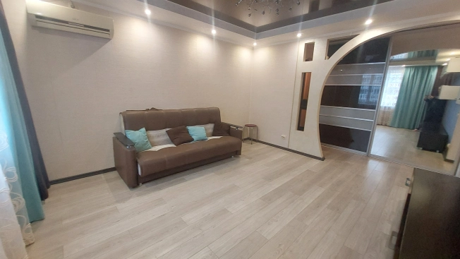 . Вариант № 9887487, 3, площадь - 68 квм, цена 7000000 рублей