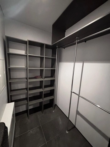 Купить однокомнатную квартиру на улице Молодой Гвардии в Калининграде. Вариант № 51504, 5, площадь -  квм, цена 12000000 рублей