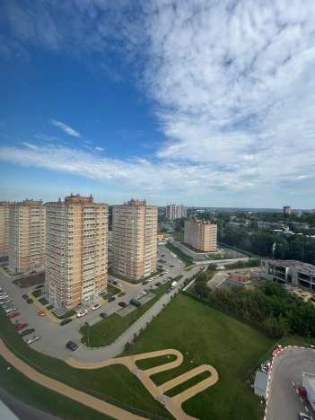 Купить трехкомнатную квартиру в Тульской области. Вариант № 58910, 8, площадь -  квм, цена 13500000 рублей