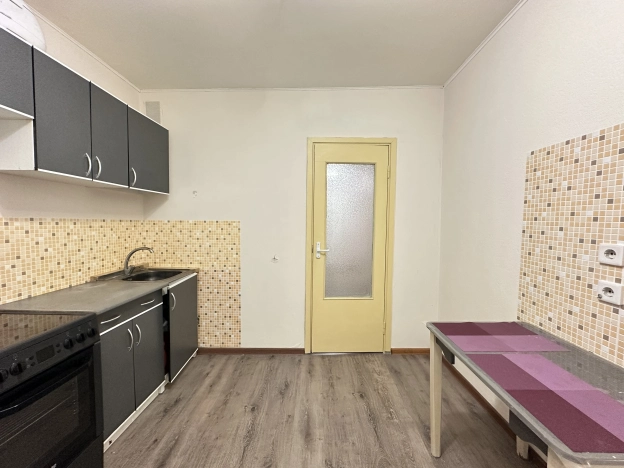 Купить квартиру у метро Зенит в Санкт-Петербурге. Вариант № 10126365, 2, площадь - квм, цена 7300000 рублей