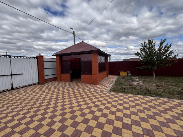 Купить дом в Короче. Вариант № 5922103, 20, площадь -  квм, цена 9900000 рублей