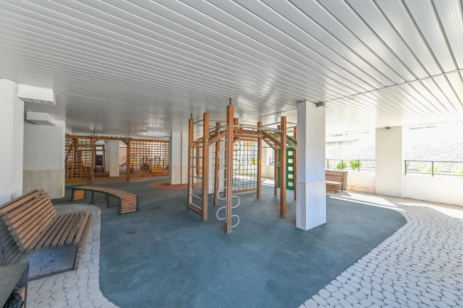 Купить четырехкомнатную квартиру в районе Кировский в Ростове-на-Дону. Вариант № 44573, 13, площадь -  квм, цена 13100000 рублей