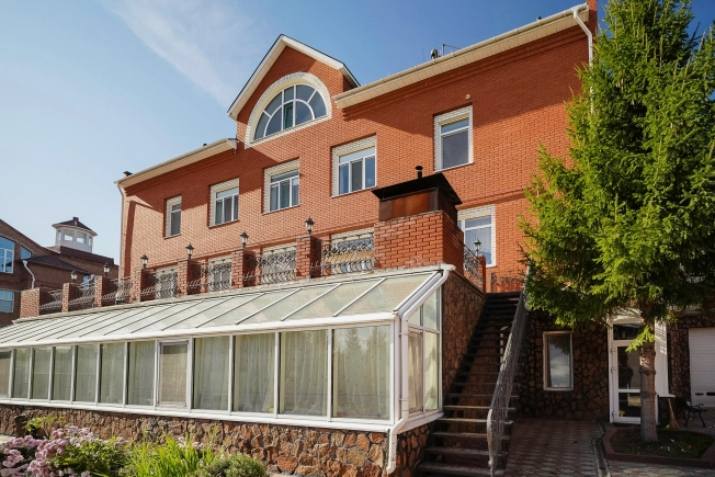 Купить дом в Микрорайоне Порт-Артур в Омске. Вариант № 6134669, 2, площадь -  квм, цена 60000000 рублей