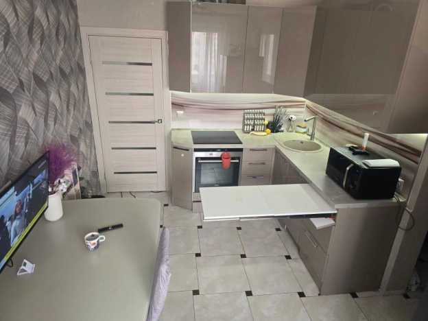 Купить квартиру в Москве. Вариант № 10340412, 6, площадь -  квм, цена 17900000 рублей