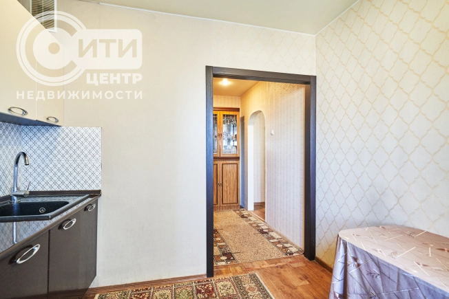 Купить трехкомнатную квартиру в Воронеже. Вариант № 5231799, 17, площадь -  квм, цена 6499000 рублей