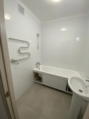 Купить квартиру в Москве. Вариант № 8751217, 16, площадь -  квм, цена 35660000 рублей