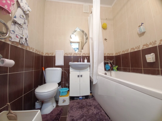 Купить однокомнатную квартиру на улице Солнечная в Калининградской области. Вариант № 24839, 5, площадь -  квм, цена 4000000 рублей