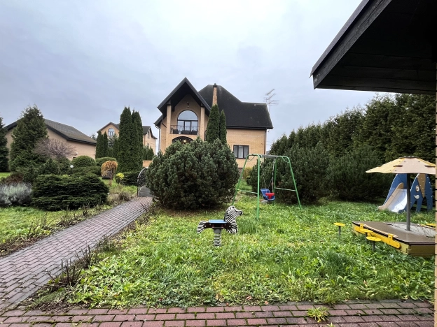 Купить дом в Москве. Вариант № 9148977, 48, площадь - квм, цена 75000000 рублей