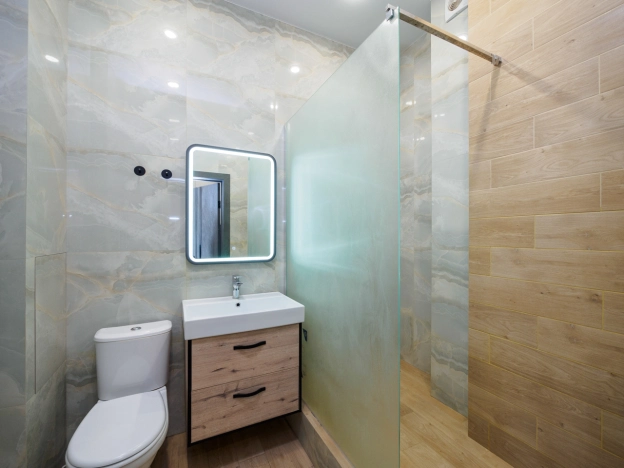 Купить однокомнатную квартиру в Омске. Вариант № 3993778, 10, площадь -  квм, цена 6600000 рублей