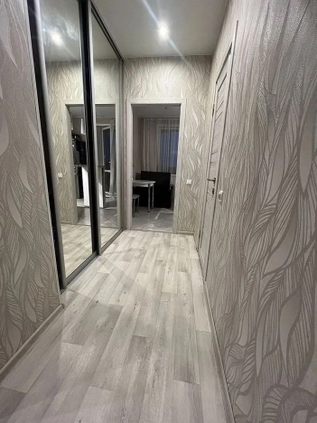 Купить квартиру на улице бульвар Строителей в Кемерове. Вариант № 50937, 10, площадь -  квм, цена 8600000 рублей