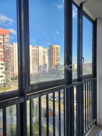 Купить Студию на вторичке в районе Калининский в Новосибирской области. Вариант № 3212998, 4, площадь -  квм, цена 3500000 рублей