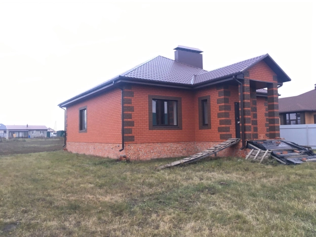 Купить дом в Белгородской области. Вариант № 9456799, 3, площадь -  квм, цена 9400000 рублей