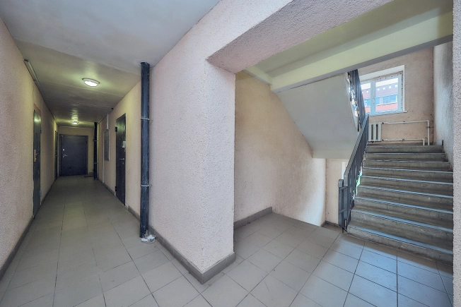 Купить однокомнатную квартиру в районе Железнодорожный в Рязани. Вариант № 57822, 9, площадь -  квм, цена 3200000 рублей