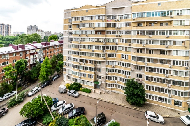 Купить двухкомнатную квартиру в Краснодаре. Вариант № 48234, 19, площадь - квм, цена 9500000.0000 рублей