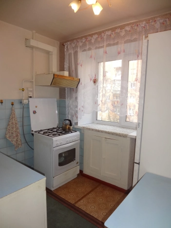 Купить квартиру в Омске. Вариант № 40566, 4, площадь -  квм, цена 4400000 рублей