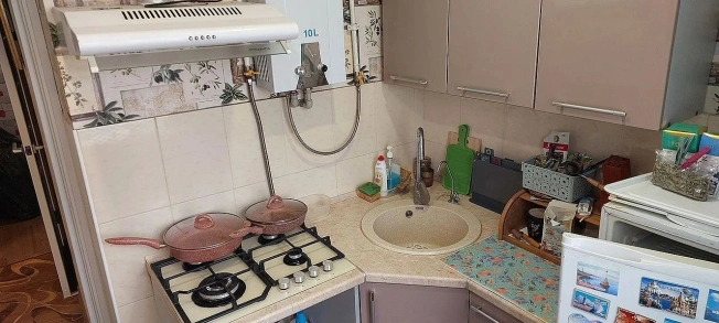 Купить квартиру на улице Горького в Керчи. Вариант № 35492, 9, площадь -  квм, цена 4200000 рублей