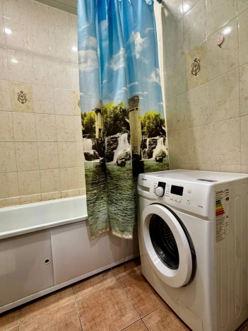 Купить однокомнатную квартиру в Старом Осколе. Вариант № 10356663, 17, площадь -  квм, цена 6165000 рублей