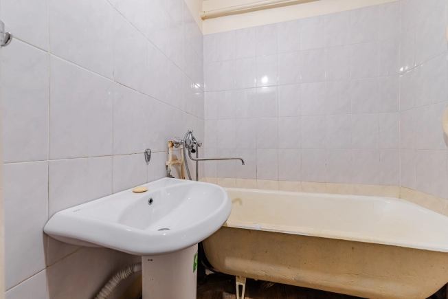 Купить однокомнатную квартиру на улице Плесецкая в Санкт-Петербурге. Вариант № 3876184, 7, площадь -  квм, цена 8390000 рублей