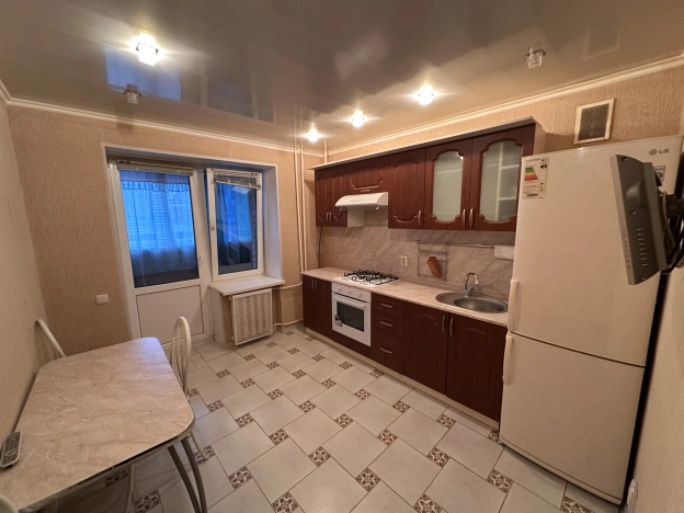 Снять двухкомнатную квартиру на улице Белоконской в Владимире. Вариант № 2742843, 5, площадь -  квм, цена 35000 рублей