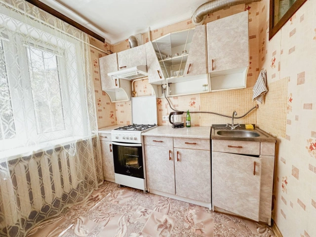 Купить двухкомнатную квартиру в Краснодаре. Вариант № 59911, 18, площадь - квм, цена 7900000.0000 рублей