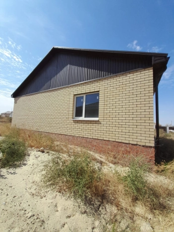 Купить дом в районе Южный в Элисте. Вариант № 13232, 1, площадь -  квм, цена 5300000 рублей