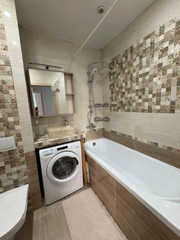 Купить квартиру в Москве. Вариант № 9270565, 4, площадь - квм, цена 15000000 рублей