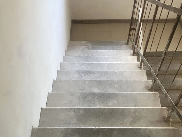 Купить трехкомнатную квартиру в Ростовской области. Вариант № 10003518, 6, площадь -  квм, цена 8100000 рублей